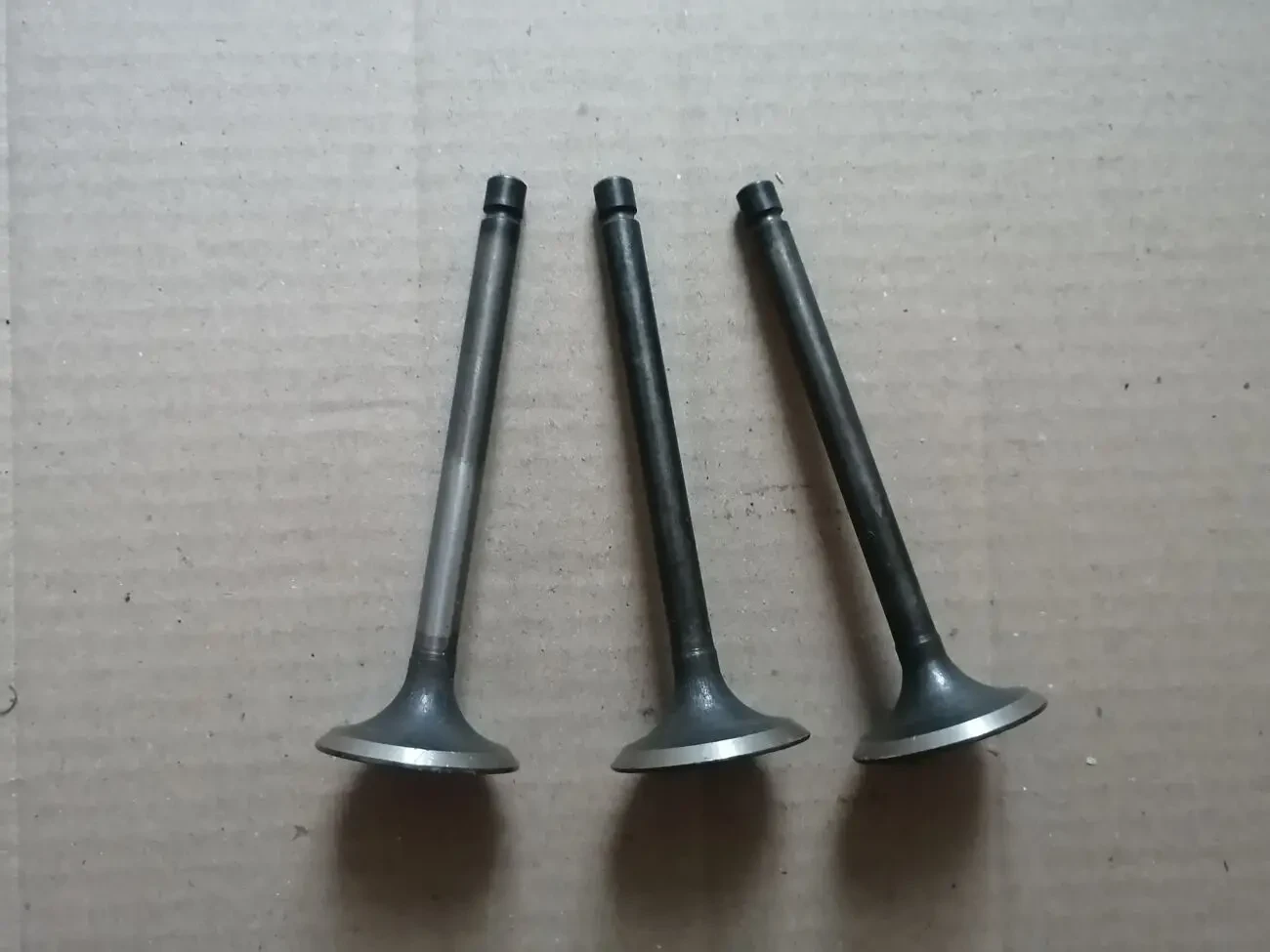 Клапана впускные ваз 2101-2107, новые ссср