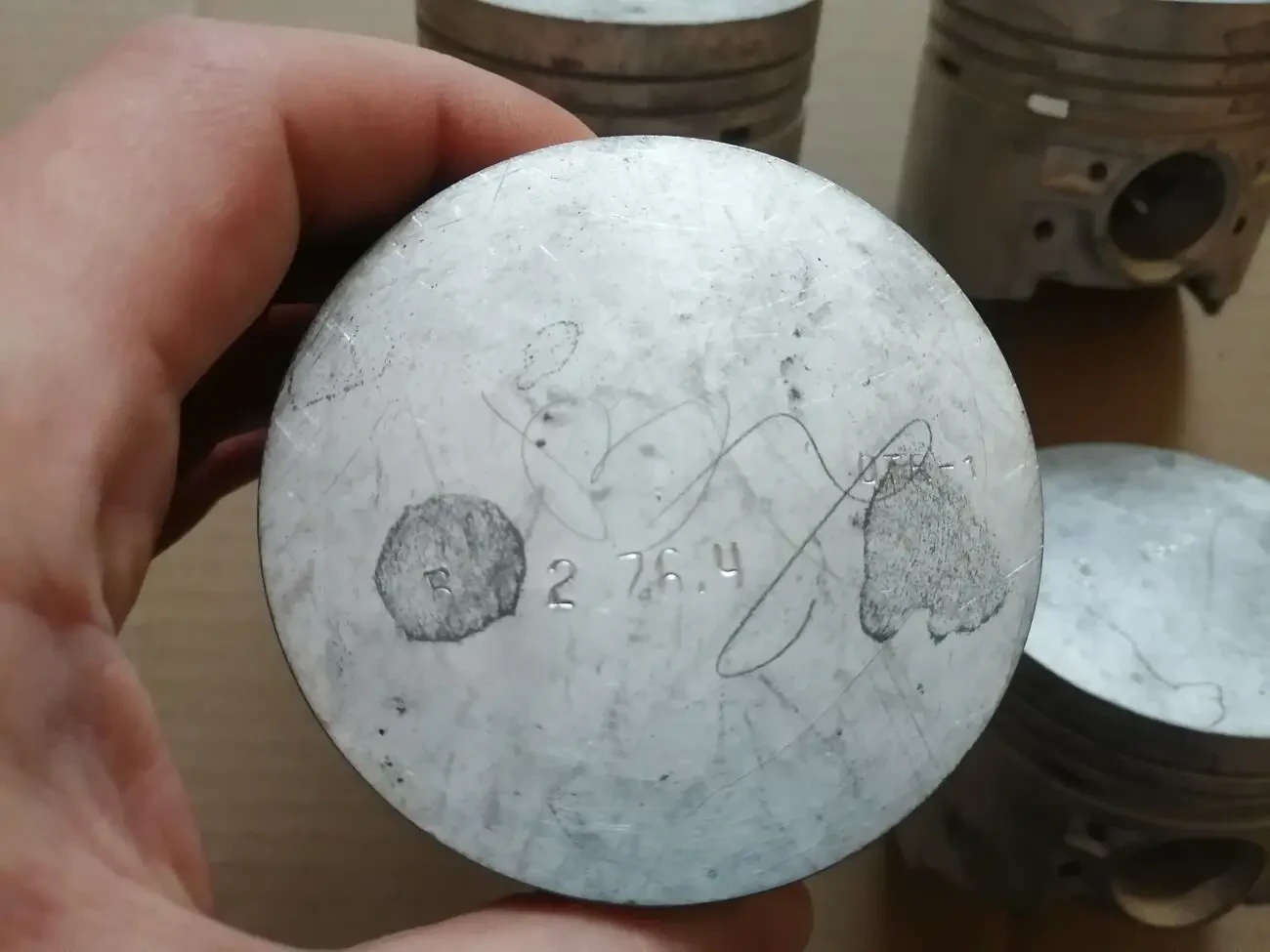 Поршни 76.4 ваз 2101, новые ссср 6