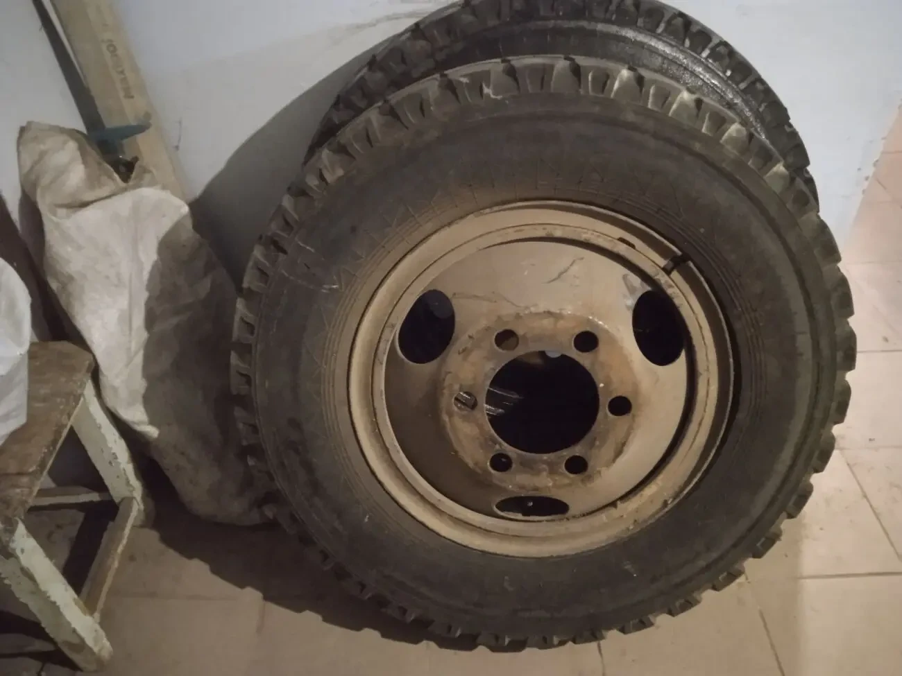 Колесо ГАЗ-53 Б/У 8.25R20