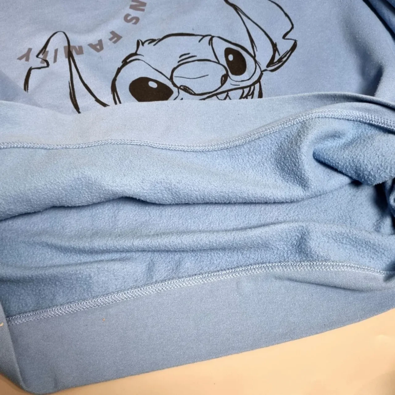 Світшот блакитний disney lilo and stitch 8