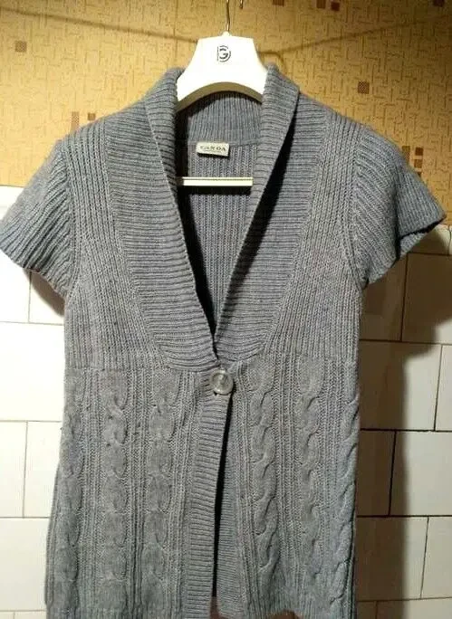 Жилет оригинальный,  кофта туника, приятный серый цвет, 30  шерсти