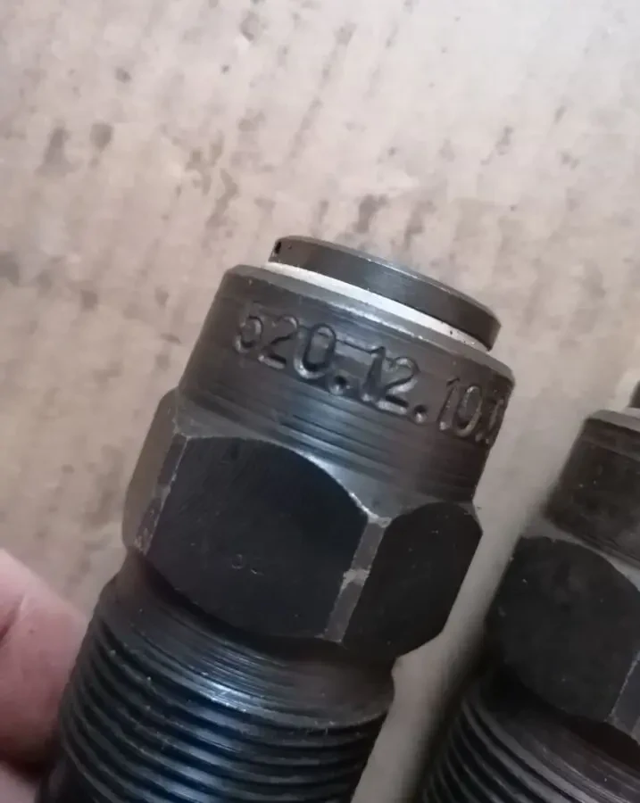 Гидроклапан 520.12.10 новый ссср 2