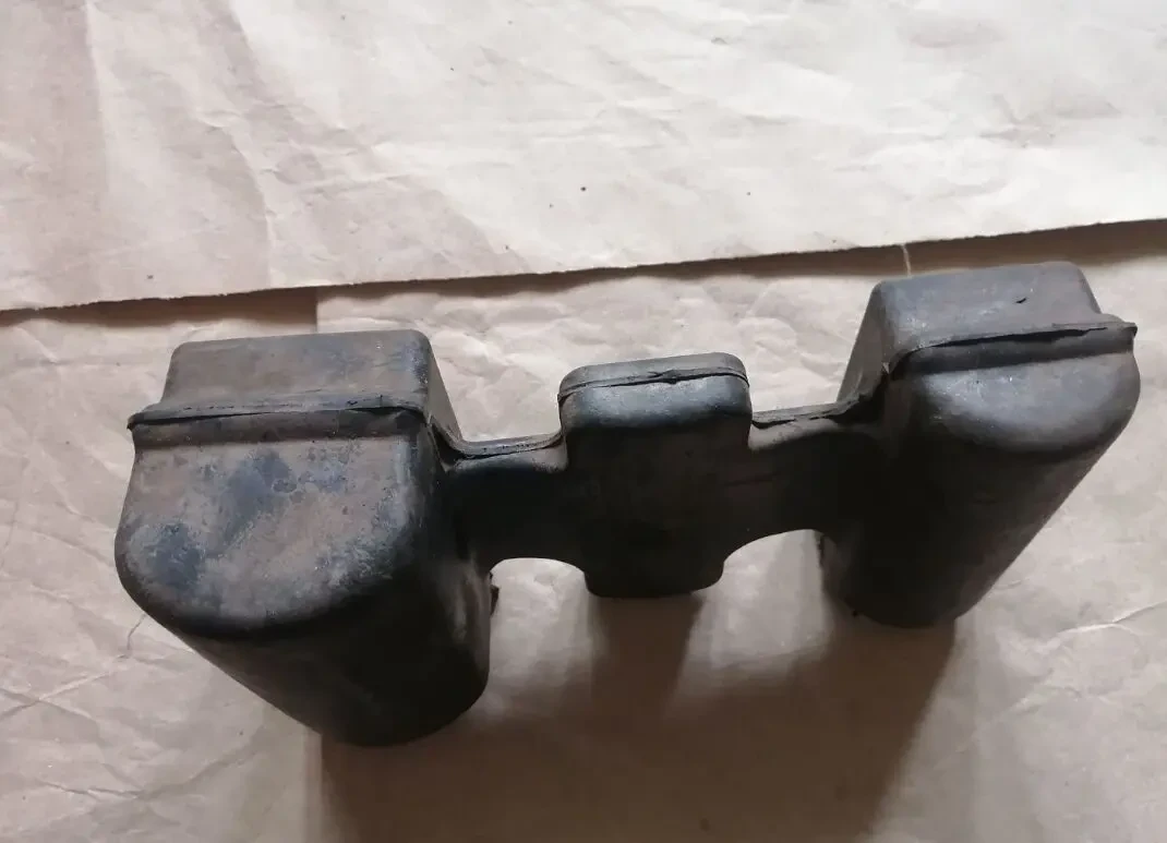 Подушка рессоры краз, новая ссср 2