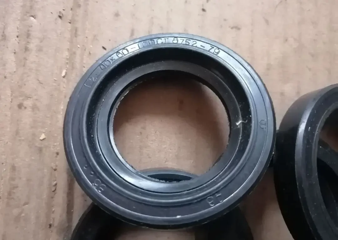 Сальник 40-60-10 разжимного кулака маз, новый ссср 2