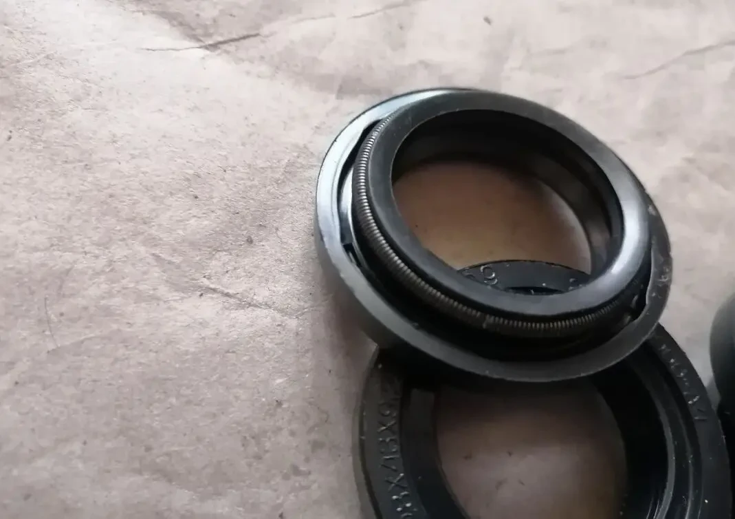 Сальник 236-1121066-А4, опережения впрыска ямз 236, новый ссср 3