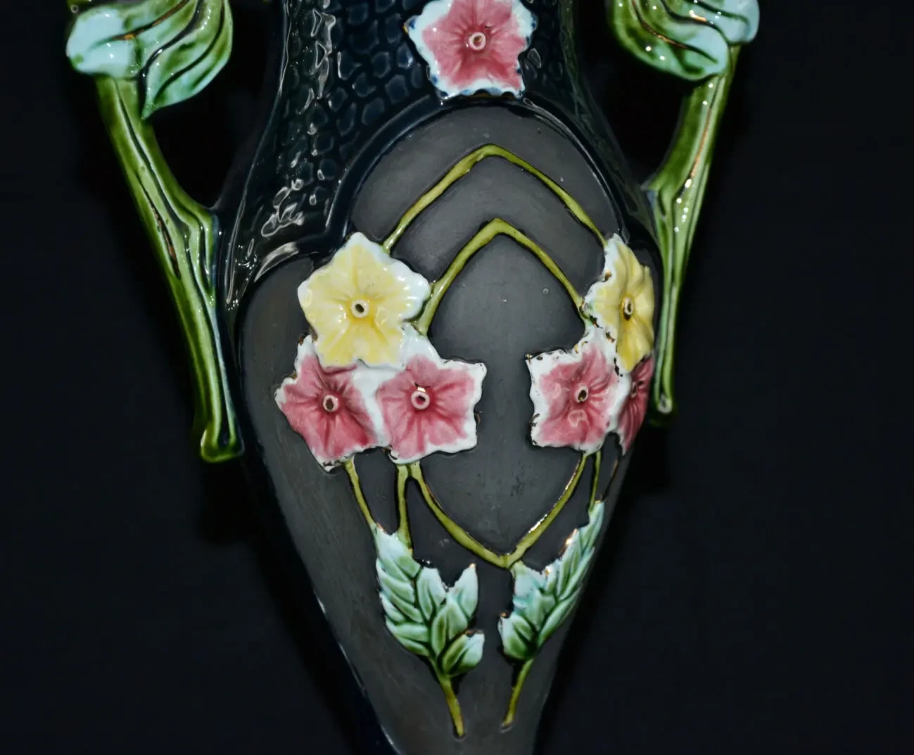 Ваза майолика, модерн, начало 20 века. 3