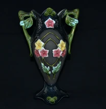 Ваза майолика, модерн, начало 20 века.