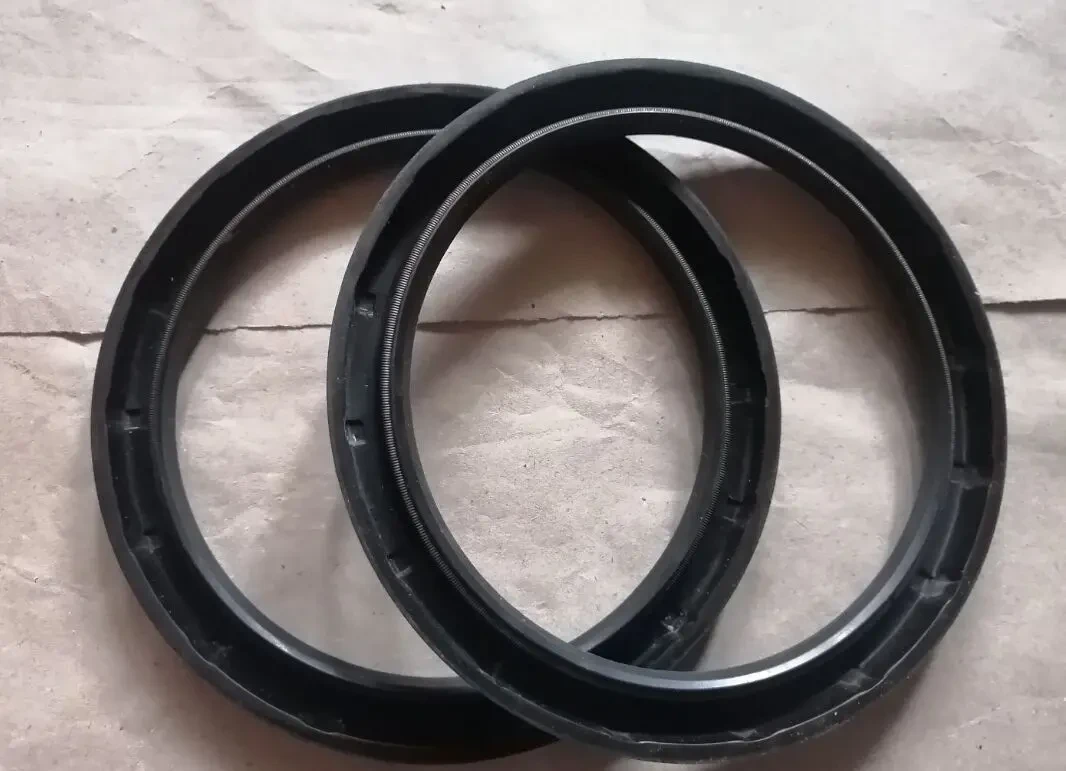 Сальник 120-46-12 мм, новый ссср 4