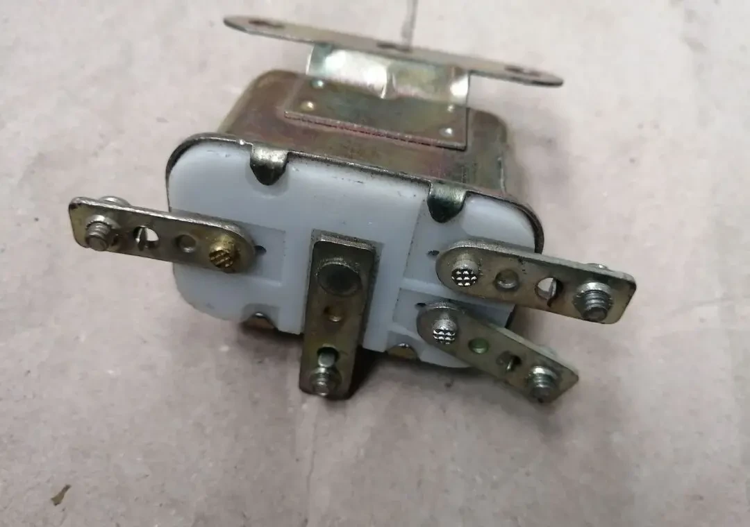 Реле стартера, мтз, юмз, т-40, новое ссср 4