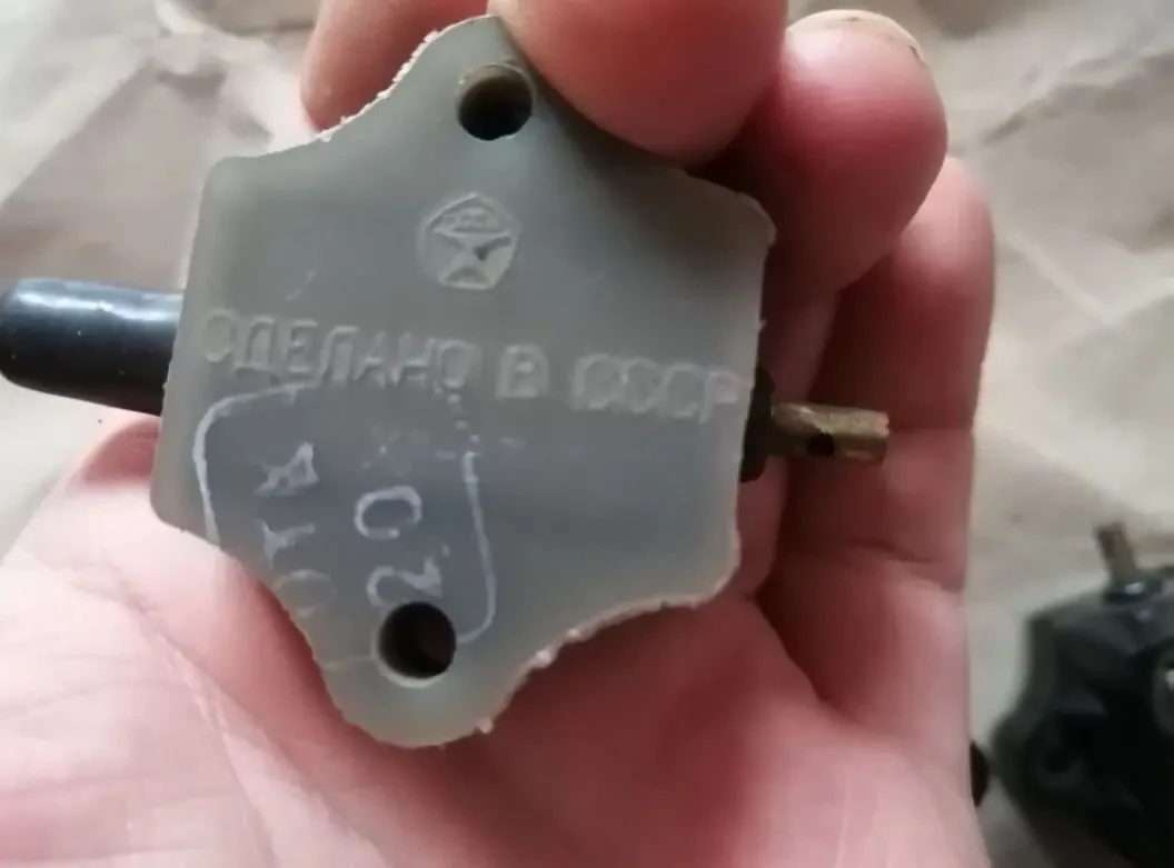 ВК-854Б, выключатель сигнала тормоза мтз, юмз, т-40, новый ссср 5