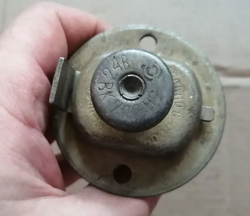 Выключатель массы ВК-700, 12/24, трактор, грузовик, новые ссср 3