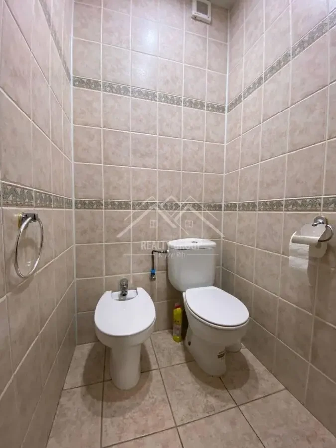 Продаж 4-к з автономним опаленням та власною електрос 10