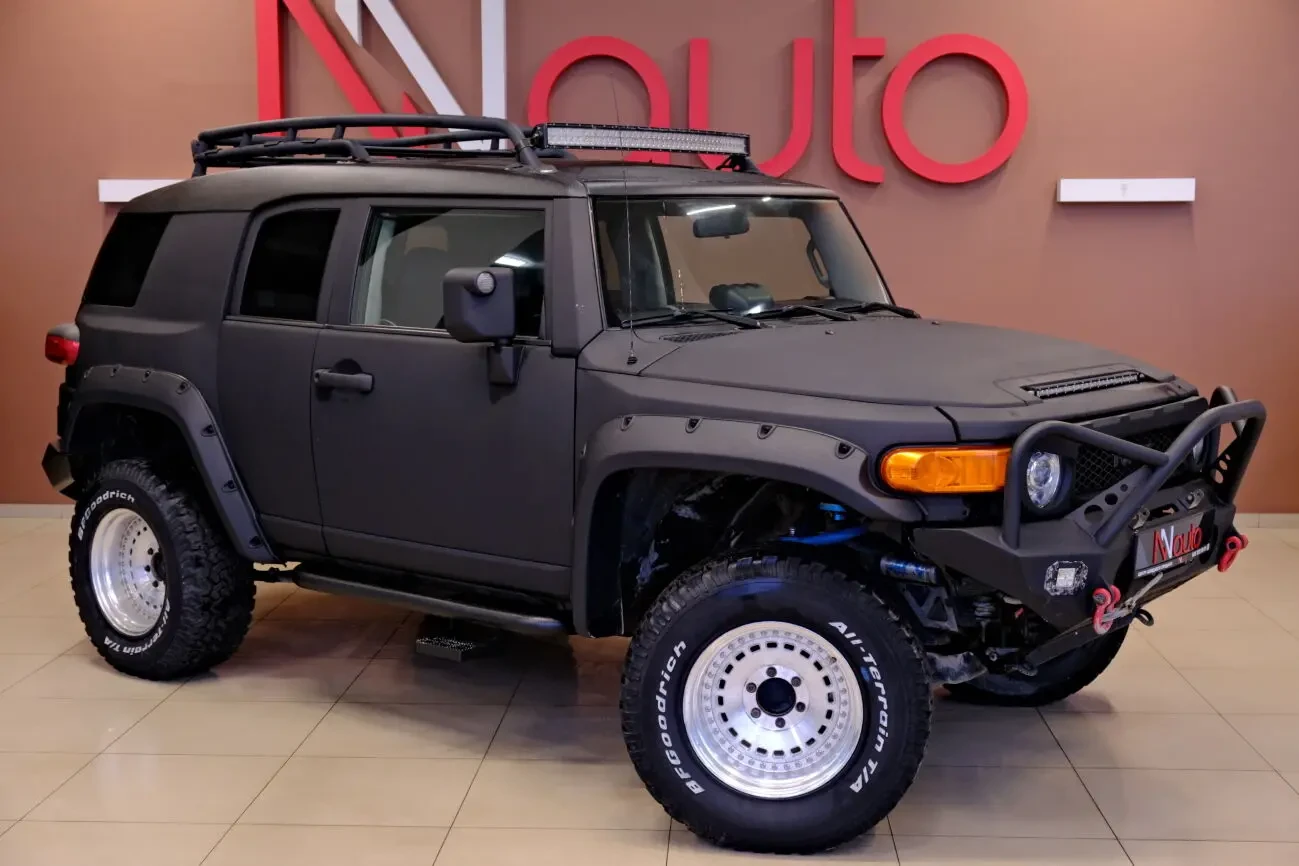 Toyota FJ Cruiser 4