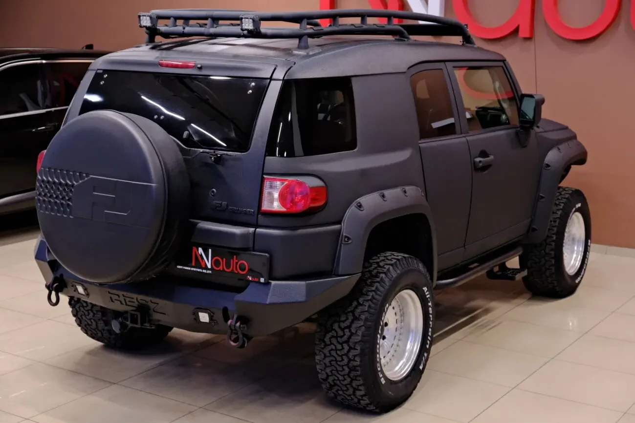 Toyota FJ Cruiser 5