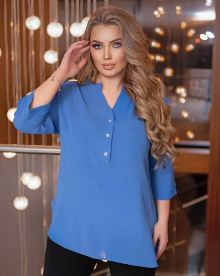 Жіноча подовжена блузка великих розмірів 52-58 V виріз креп синій 2