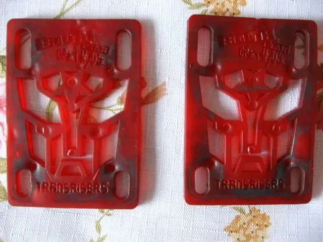 Подкладки под крепления скейтборда Southstar Transrisers Pads 2