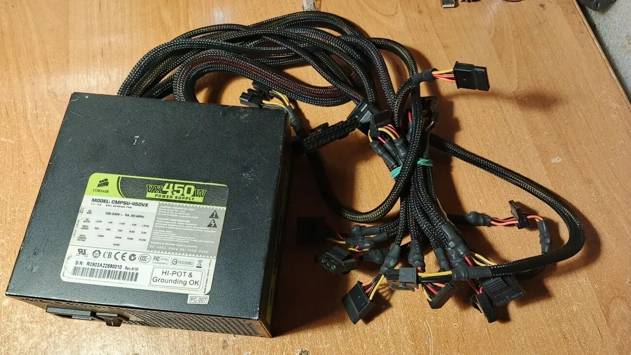 Качественный Блок питания Corsair VX450W (CMPSU-450VXEU) Читать текст 4