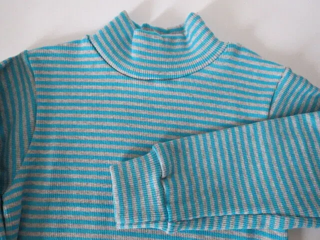 дитячі светри-водолазки нові, теплі, м'які та стильні, розмір 134 6