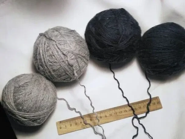 Детям теплая мягкая пряжа с шерстью серый синий цвет