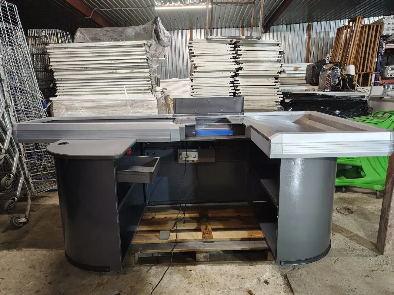 Касовий бокс, прилавок каса, касове місце, місце касира 2