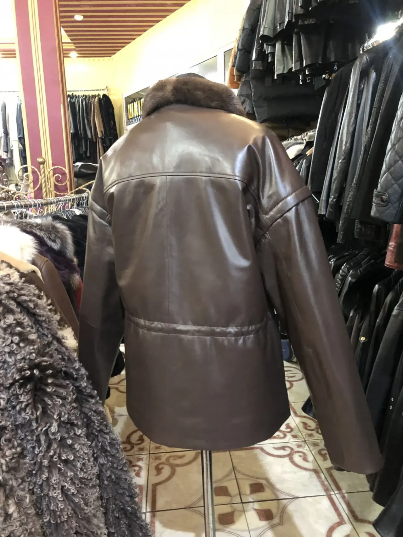 Куртка шкіряна утеплена подовжена,коричнева,шоколад,комір норка 5
