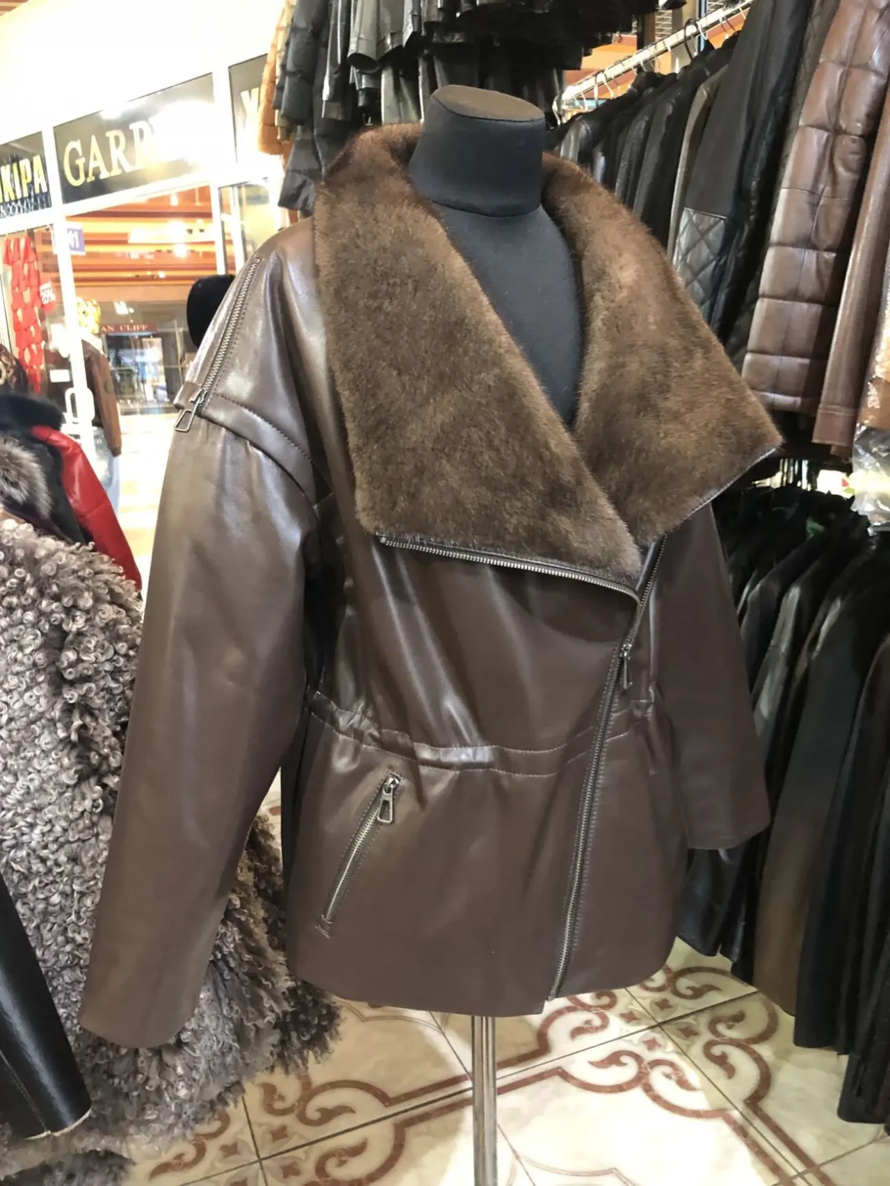Куртка шкіряна утеплена подовжена,коричнева,шоколад,комір норка 4