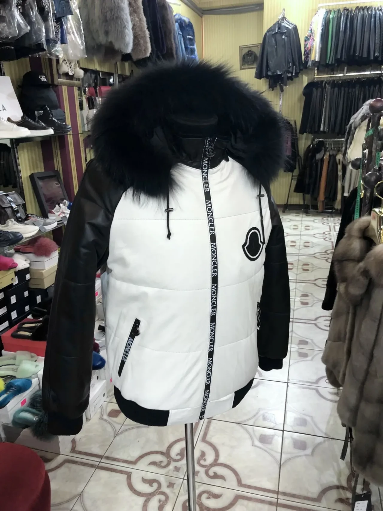 Пуховик комбінований шкіряний,капюшон зйомний 2