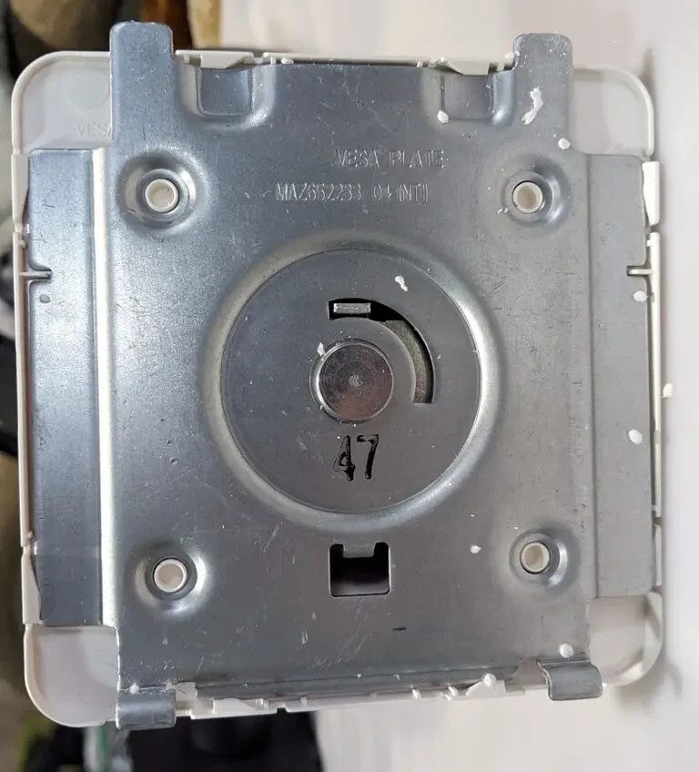 кріплення для монітора MAZ652233 для LG 32UN88A 3