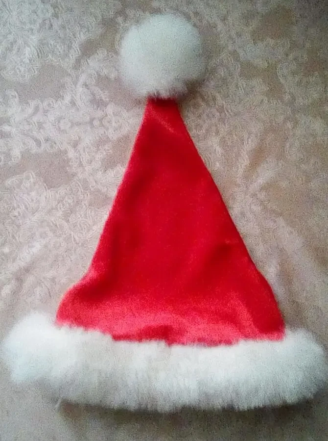 Колпачок Санты для маленькой собачки