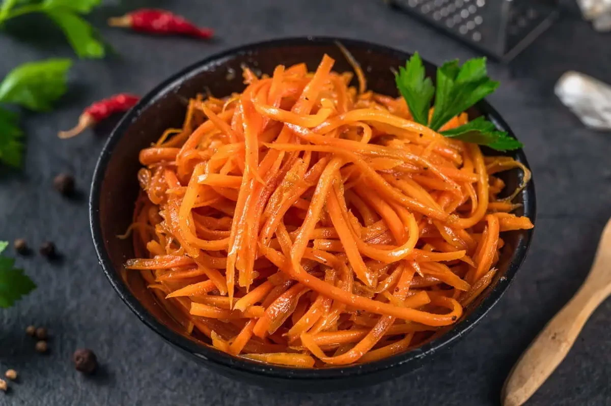 Морковь по корейски с доставкой