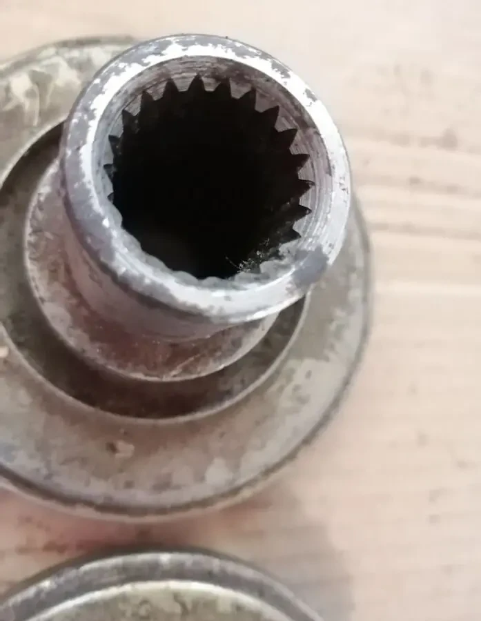 Ступица передняя заз 1102, 1103, 1105, таврия 3