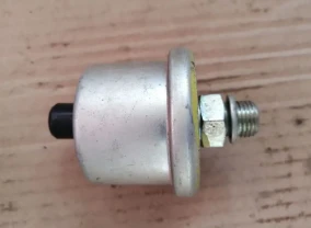 Датчик масла ММ-370, камаз, маз, краз