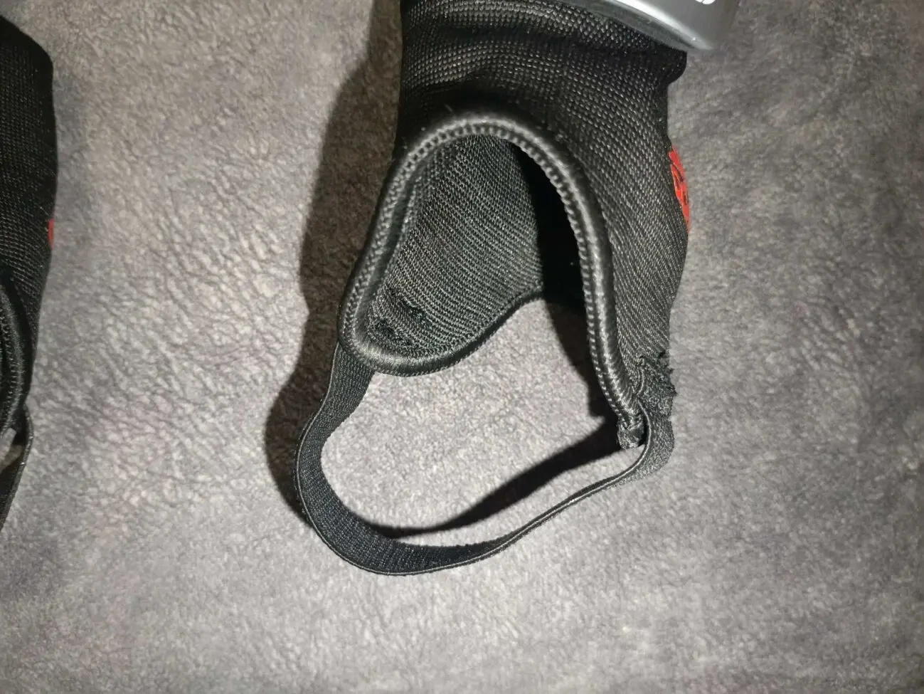 Футбольні щитки Adidas 6