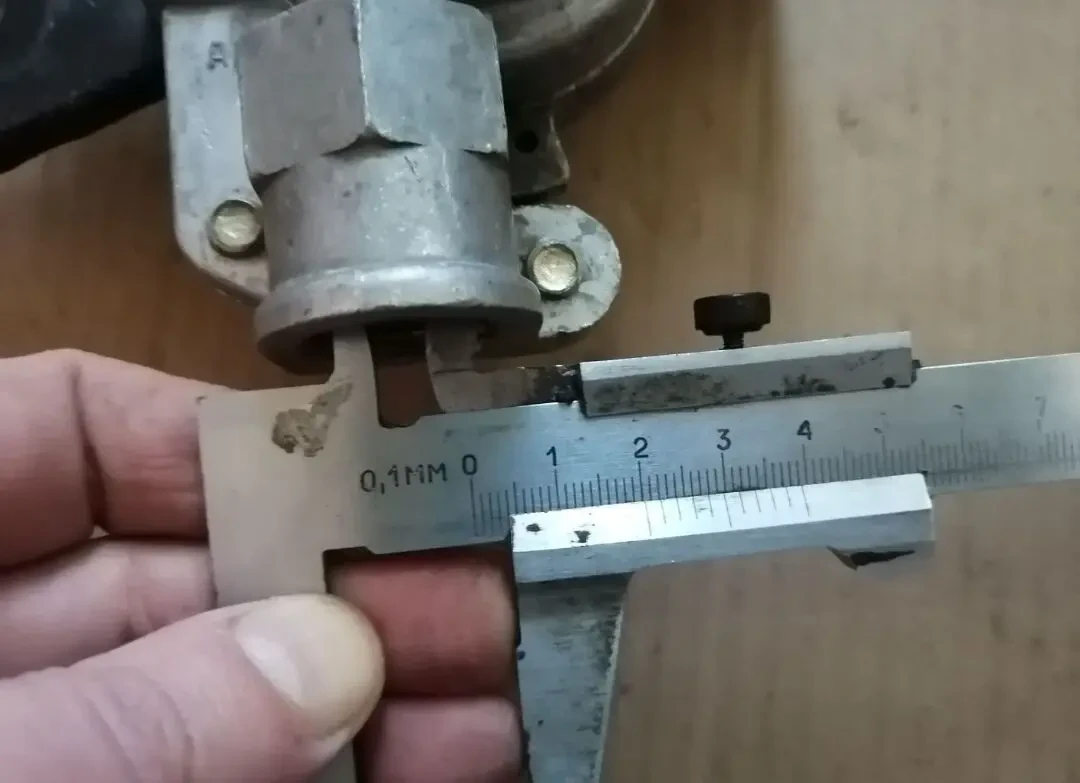 Клапан воздушный на трактор 4