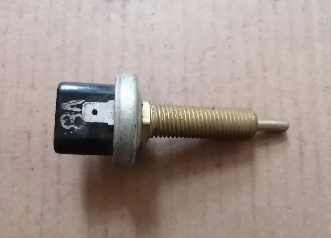 Датчик ВК-412, выключатель стоп сигнала