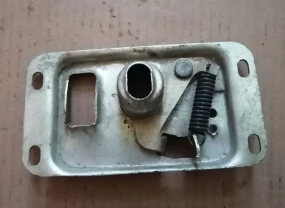 Замок капота газ 24, 52, 53