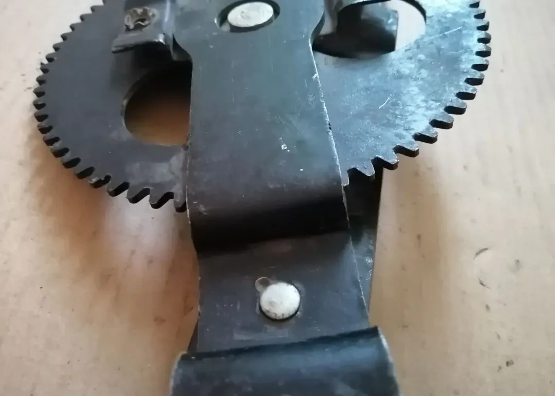 Стеклоподьемник газ 2410 3