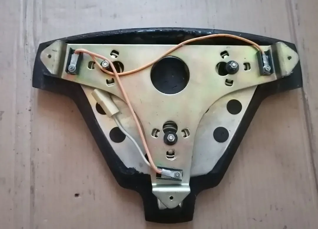 Кнопка руля газ 2410, 3102 2