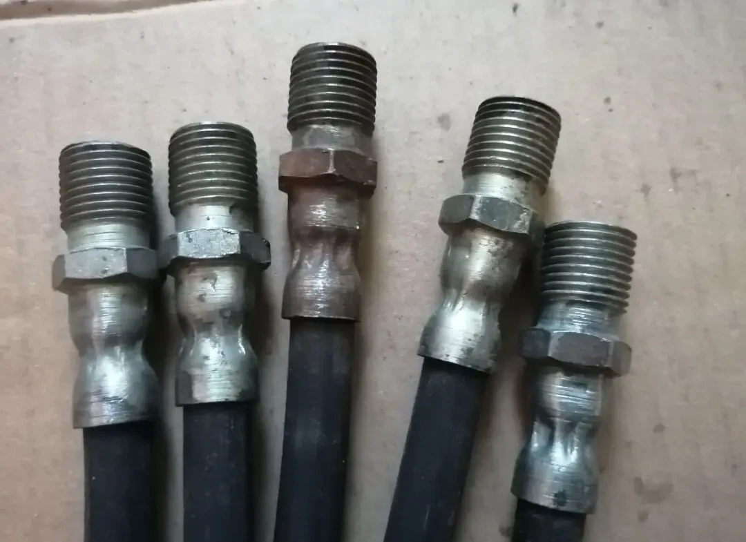 Шланг задний тормозной газ 24, газель, уаз 5