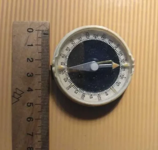 Компас  для любителей природы, раритет 6