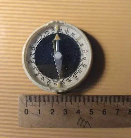 Компас  для любителей природы, раритет 7