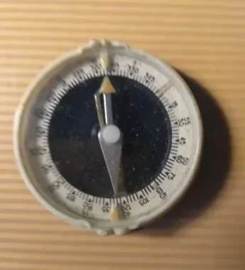 Компас  для любителей природы, раритет 8
