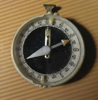 Компас  для любителей природы, раритет 3