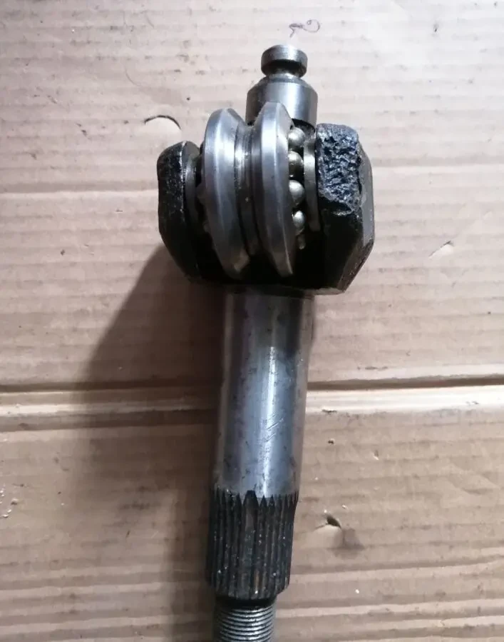 Вал рулевой сошки уаз 452 2