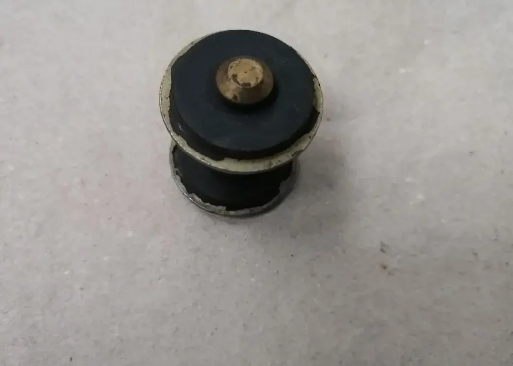 Клапан атмосферный вакуумного усилителя газ 24, 53-3551023 4