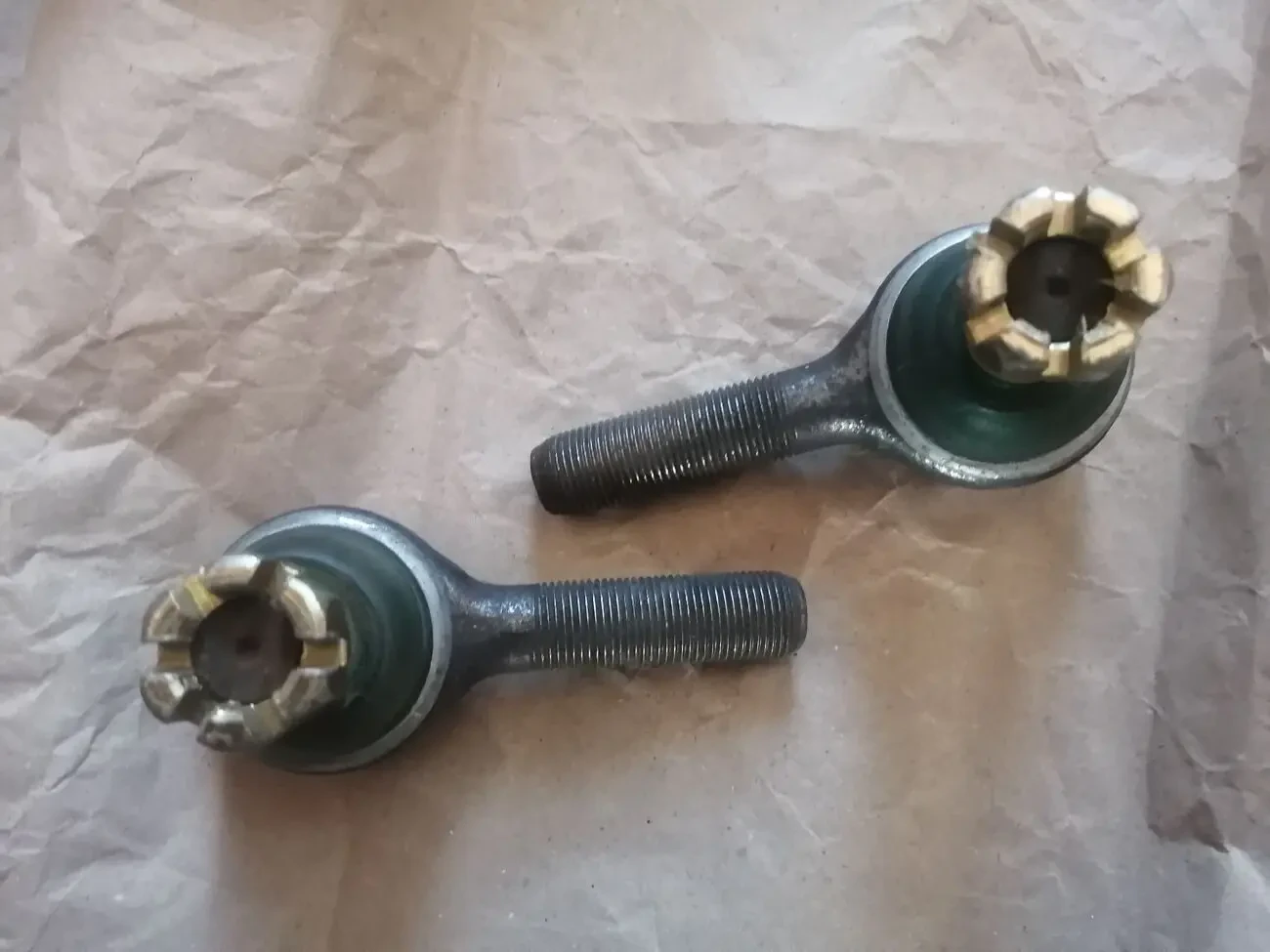 Наконечники рулевые газ 3302, 2705, газель 4