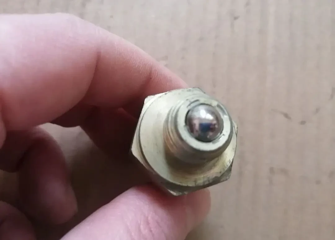 Датчик ВК-403, волга, газель, уаз 3