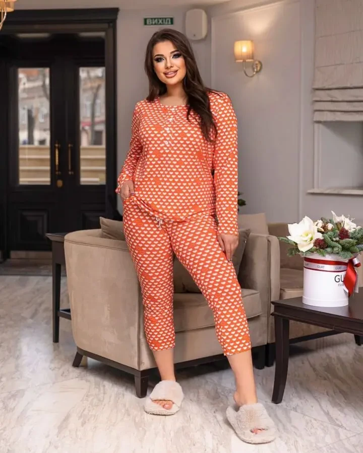 Жіноча піжама великих розмирів котон принт рожева 5