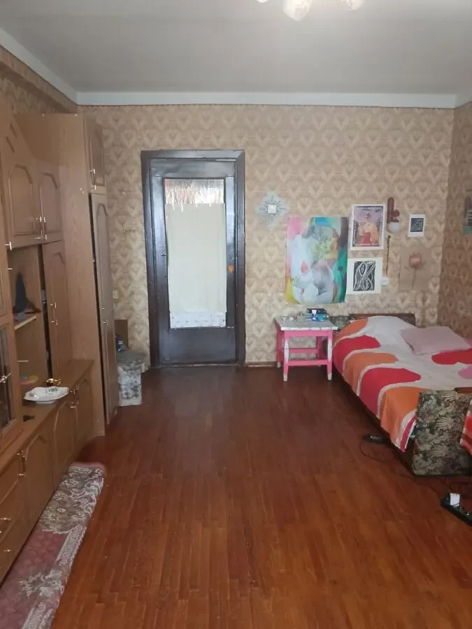 Продам 3 кімнатну квартиру свою 2