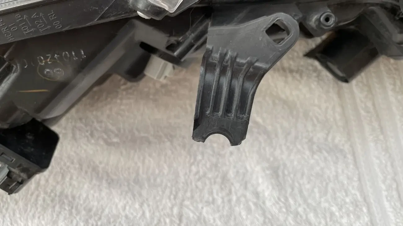 Toyota Corolla Европа Фара левая 8117002T31  2017220162 6